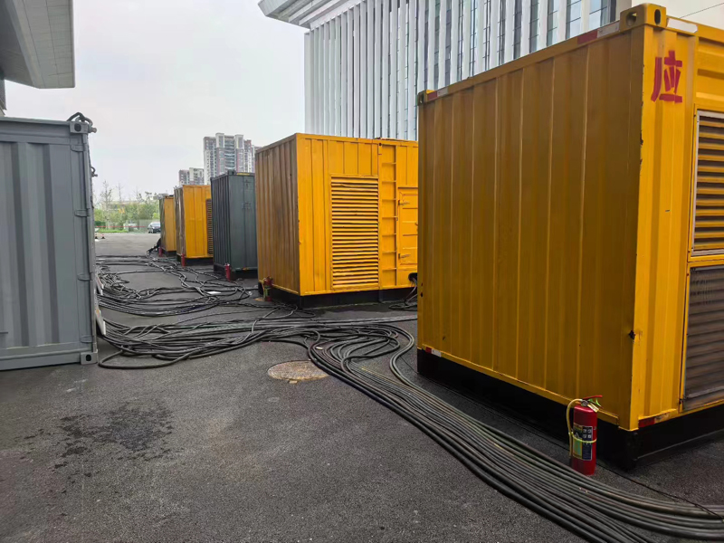 新晃不同季节柴油发电机组保养有哪些注意事项?